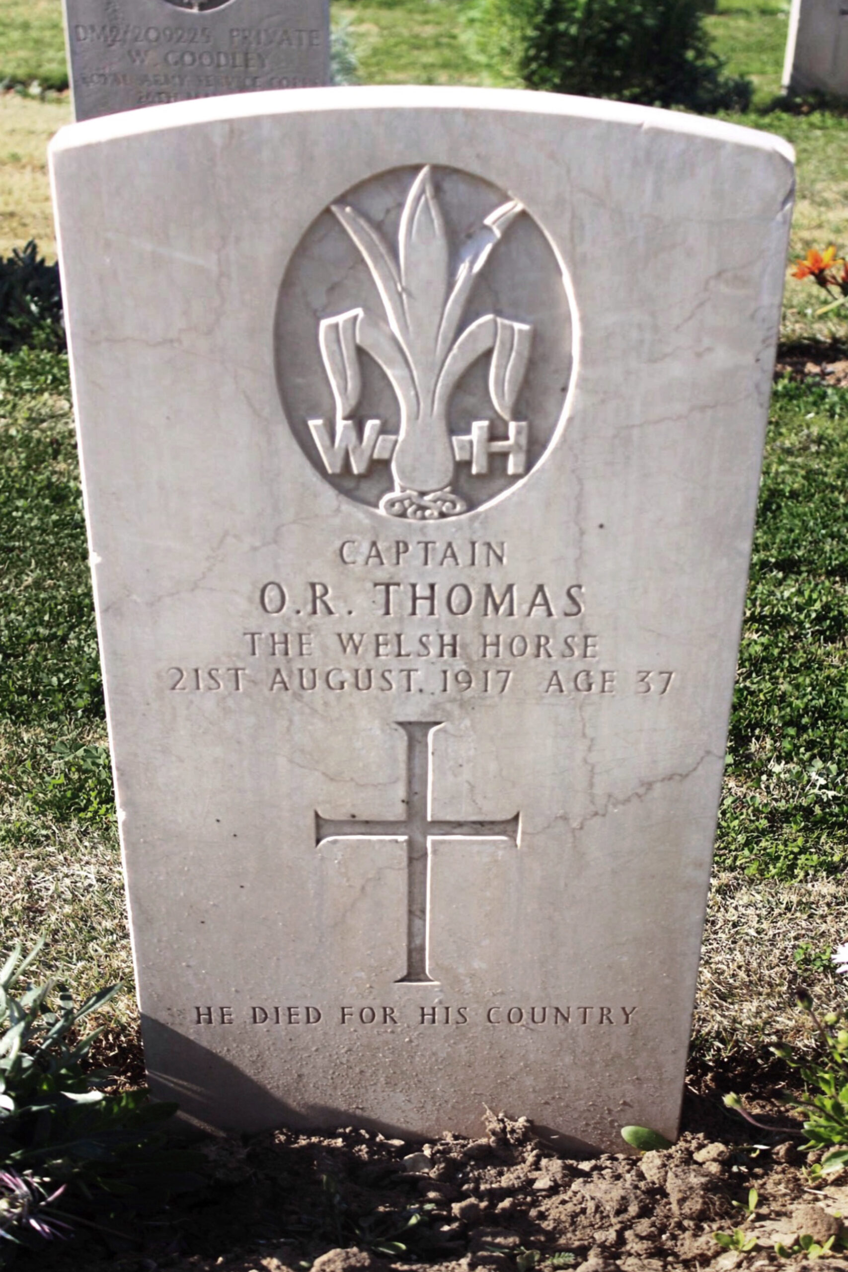 Owen Thomas Grave
